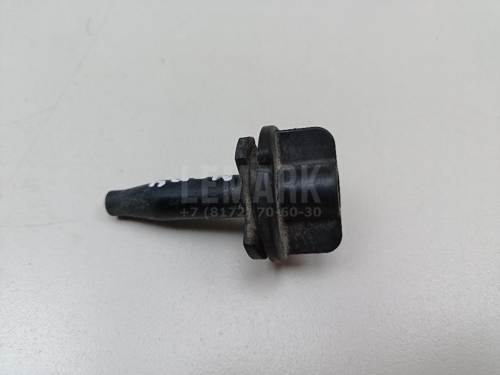 Кронштейн радиатора 1381666 Ford