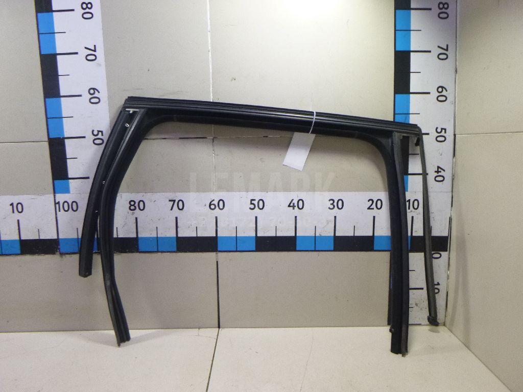 Направляющая стекла двери 7P0839432L VAG