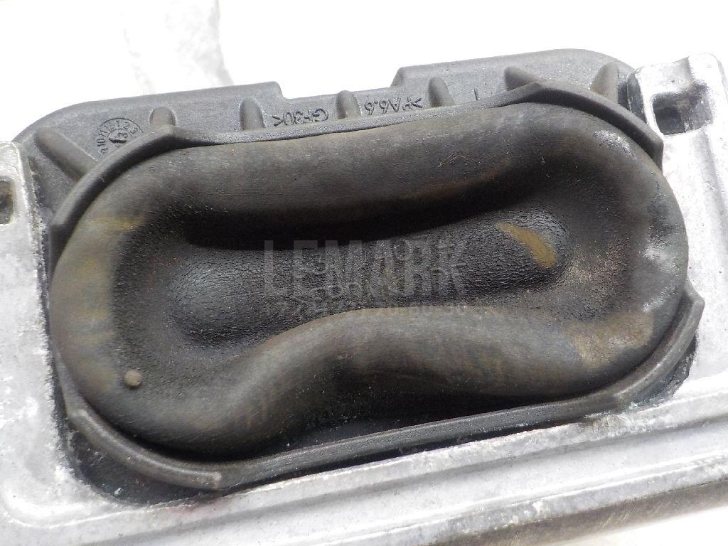Опора двигателя правая для  Audi V8 1988-1994