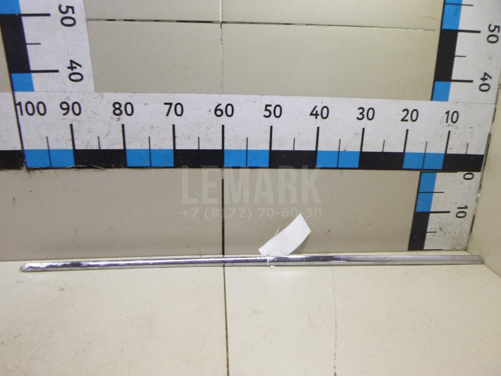 Молдинг передней правой двери 3C0853516C2ZZ VAG