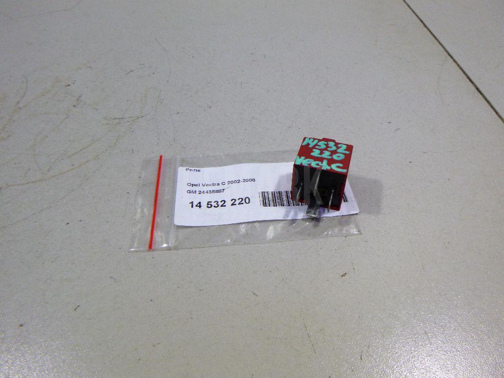 Реле 24438887 GM