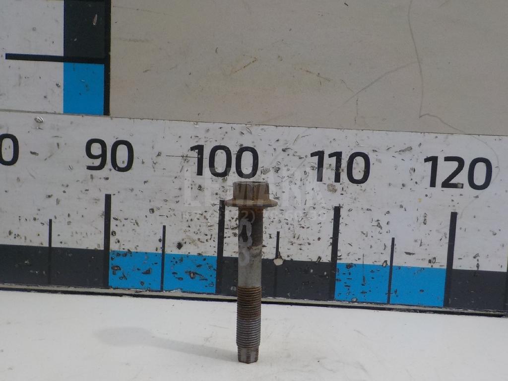 Болт переднего рычага 91554L1690 Toyota