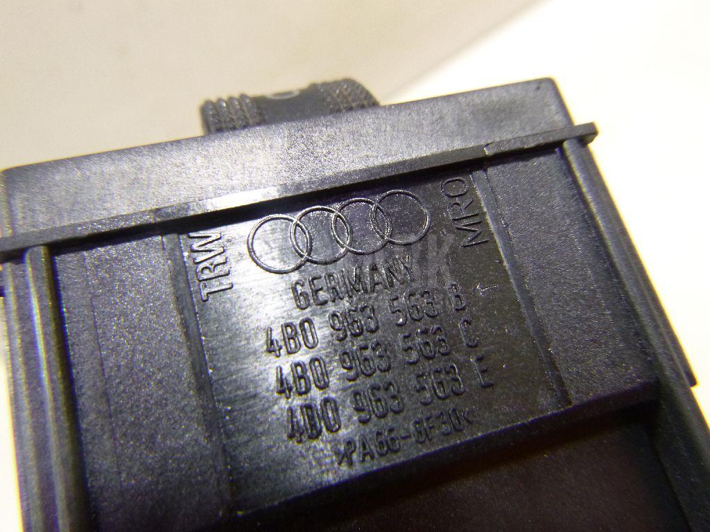 Кнопка обогрева сидений для  Audi A8 [4E] 2002-2010