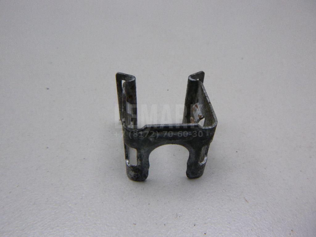 Крепеж форсунки 1429835 Ford
