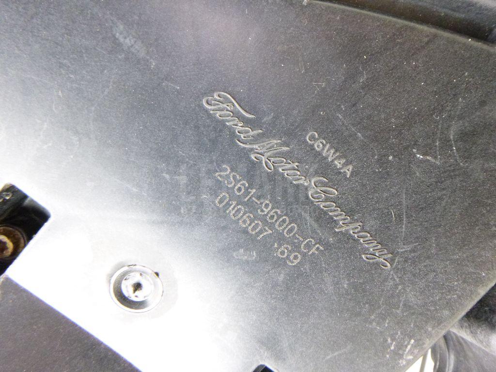 Корпус воздушного фильтра для  Ford Focus I 1998-2005