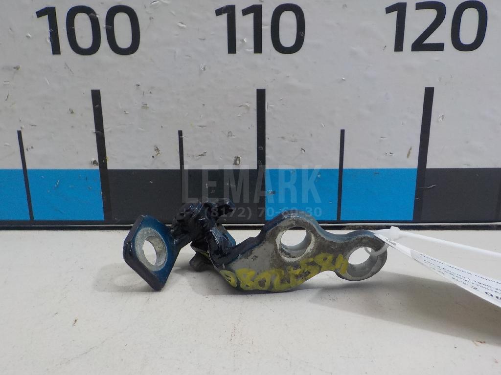 Петля двери передней для  Ford Fiesta 2001-2008