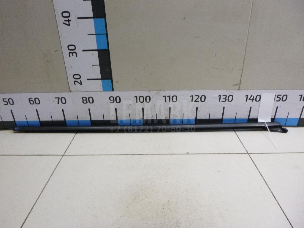 Накладка стекла заднего правого 5C68394785AP VAG