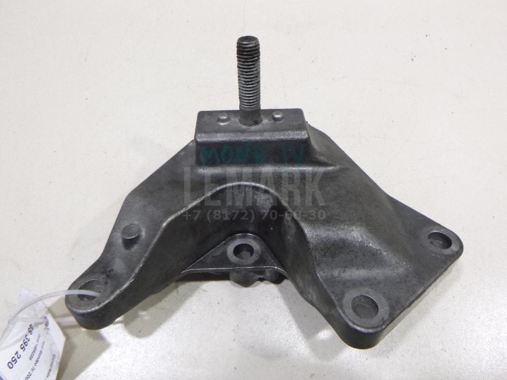 Кронштейн КПП 1488238 Ford