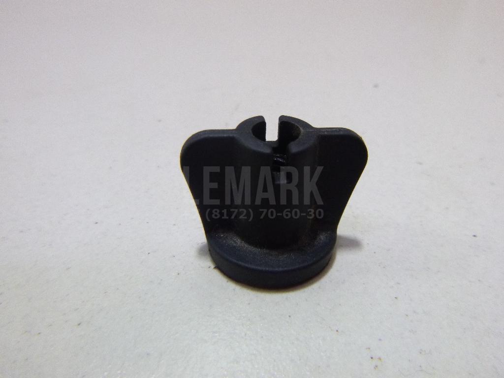 Крепеж 1382748 Ford