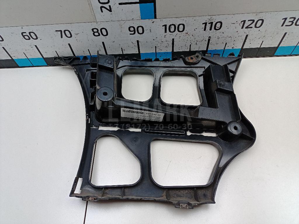 Кронштейн заднего бампера правый для  BMW 7-serie G11/G12 2015-2022