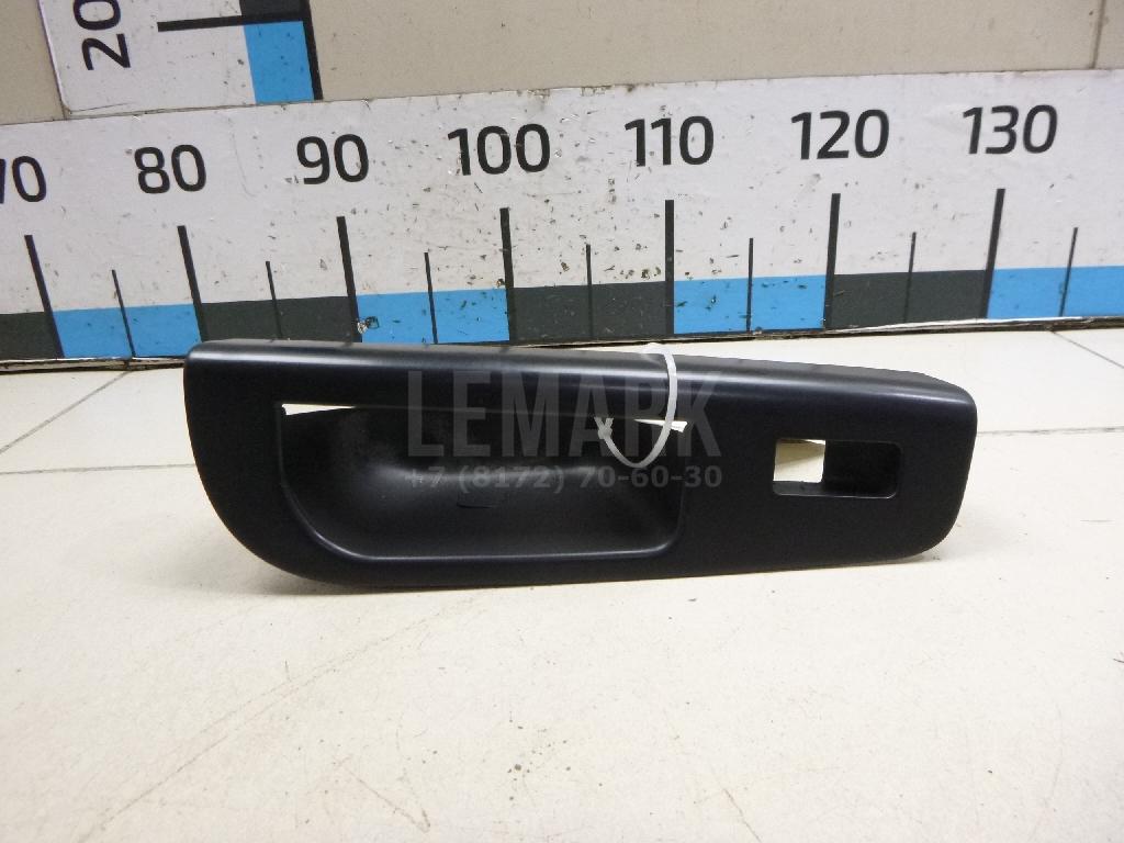 Накладка блока управления стеклоподъемниками 833611H000EQ Hyundai-Kia
