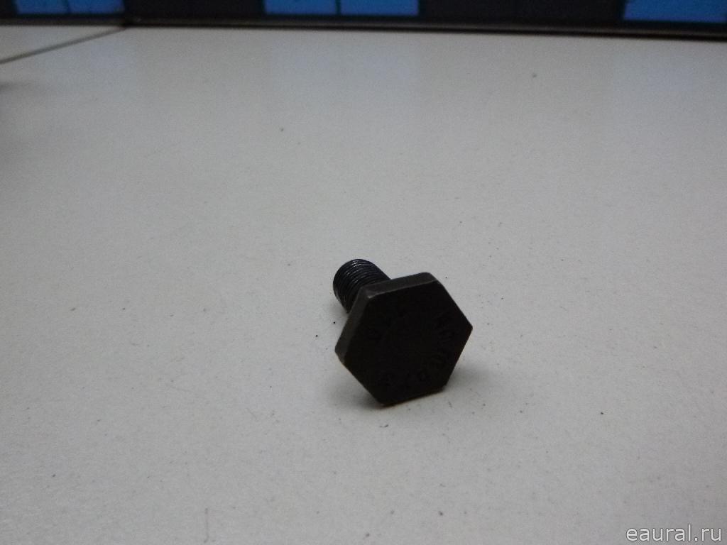 Болт маховика