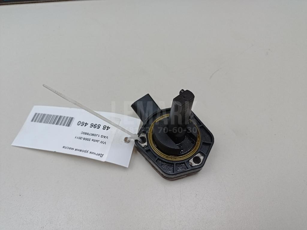 Датчик уровня масла 1J0907660C VAG