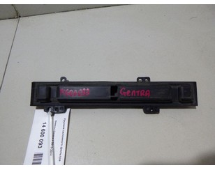 Крышка салонного фильтра для Daewoo Gentra II 2013-2015 б/у состояние отличное