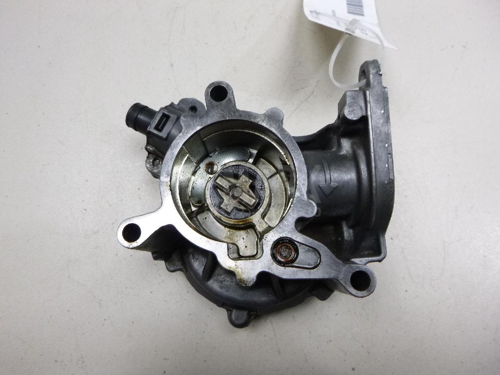 Насос вакуумный 06J145100B VAG