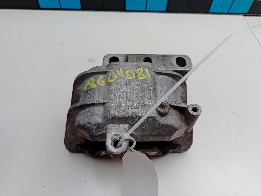 Опора двигателя правая 1K0199262CF VAG