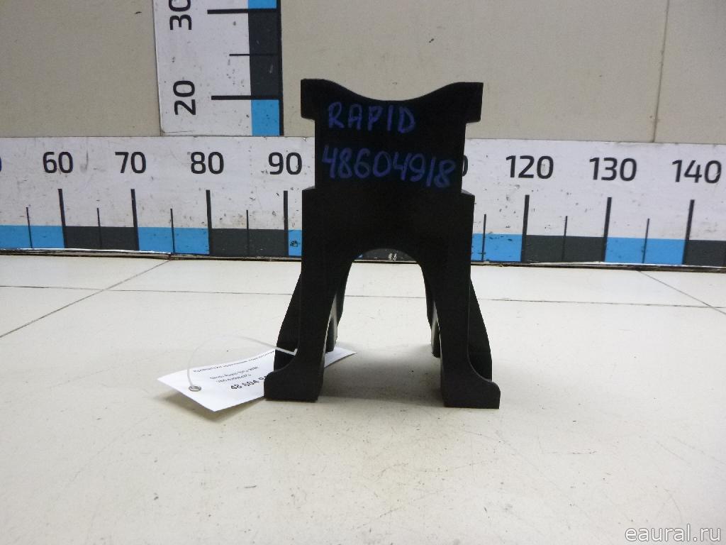 Кронштейн крепления подлокотника
