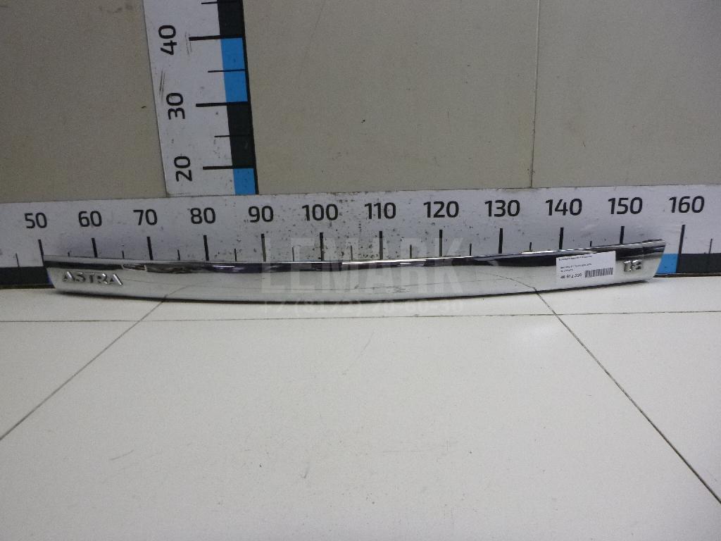 Накладка крышки багажника 93310734 GM