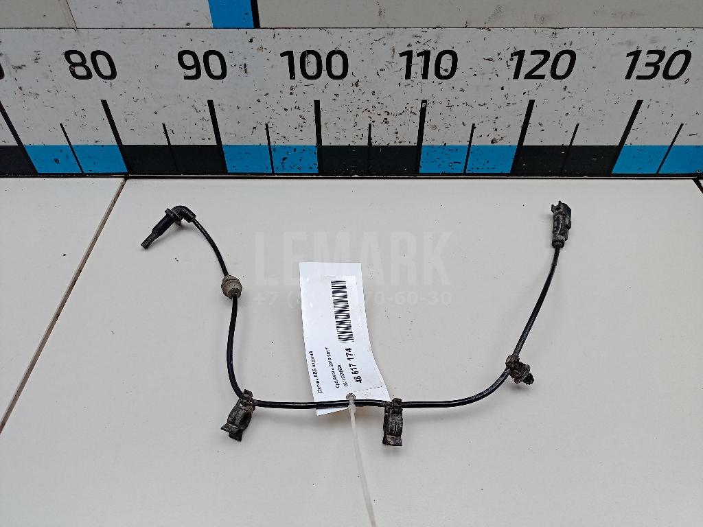 Датчик ABS задний 13324530 GM