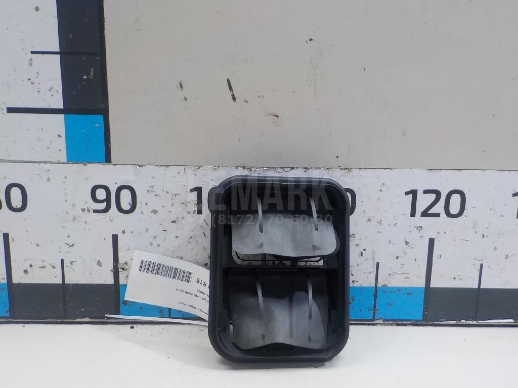 Решетка вентиляционная 76804JD00A Nissan