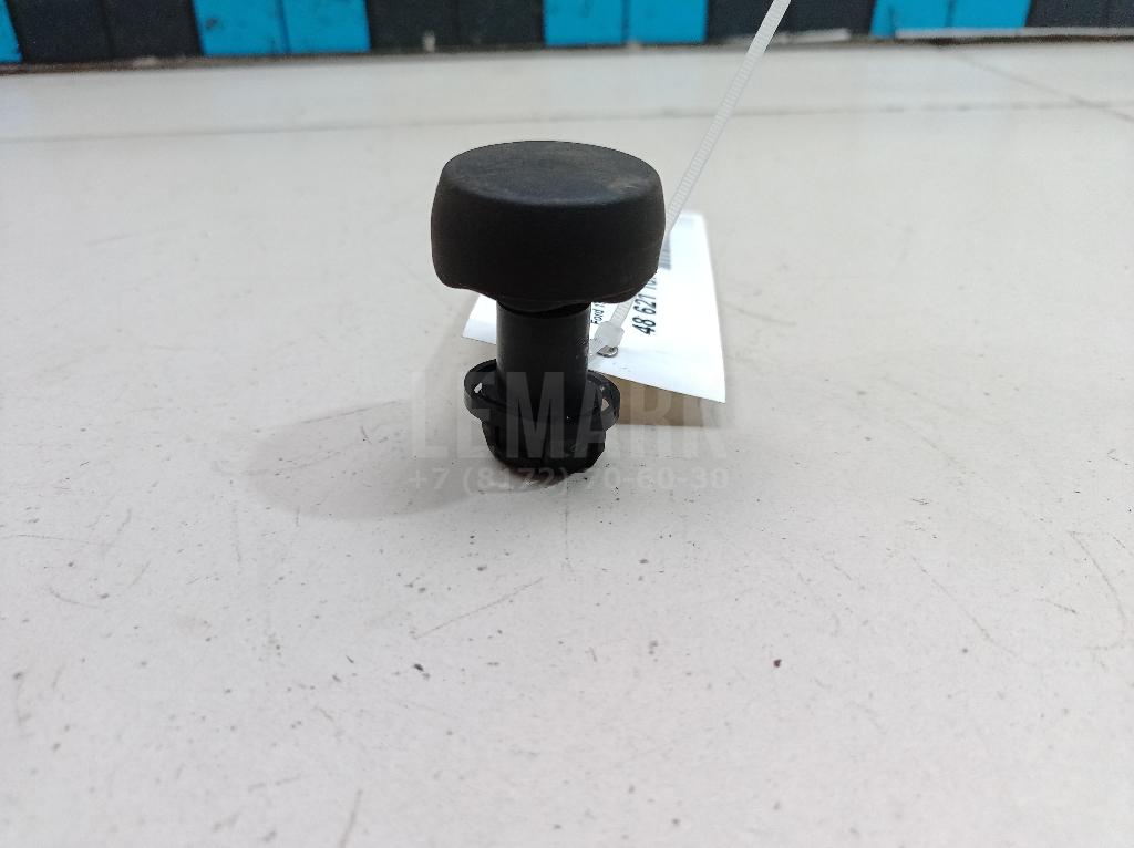 Отбойник капота 1758504 Ford
