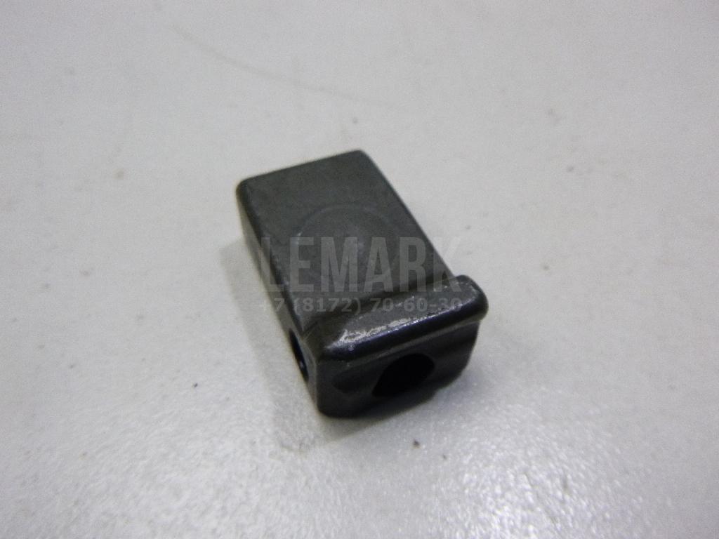 Кронштейн форсунки 038130069B VAG