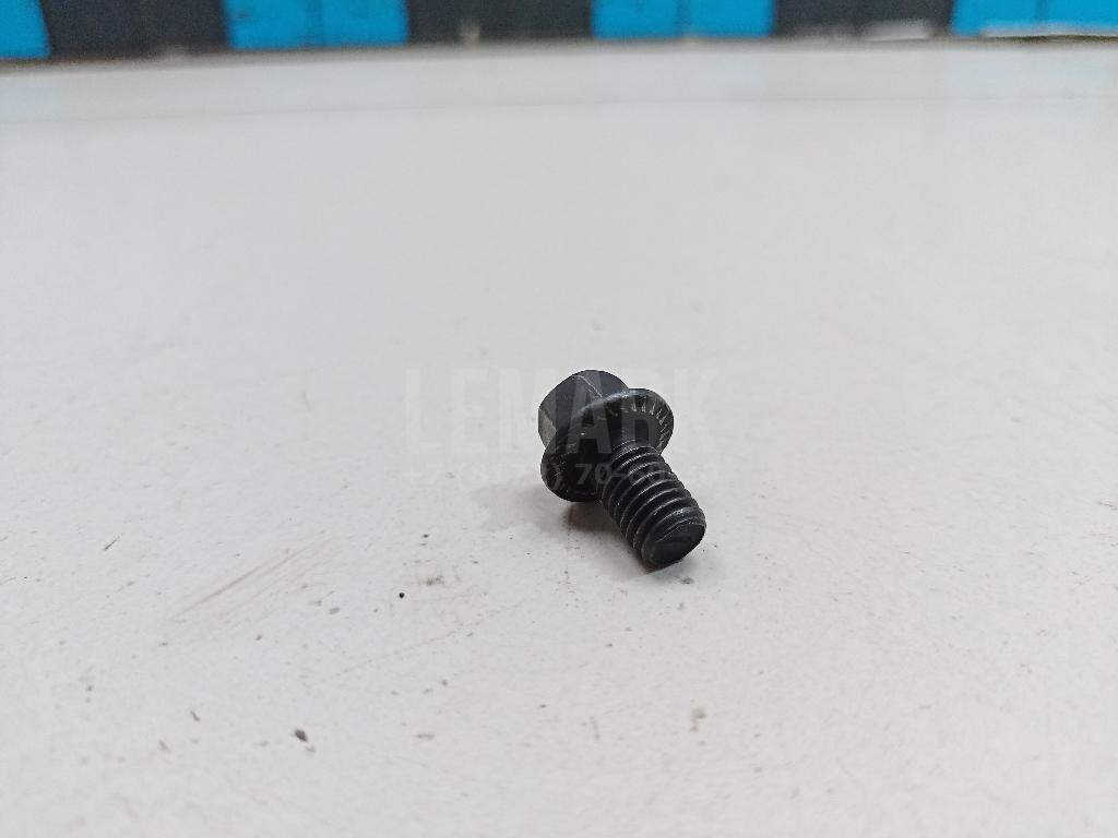 Болт 1675713 Ford