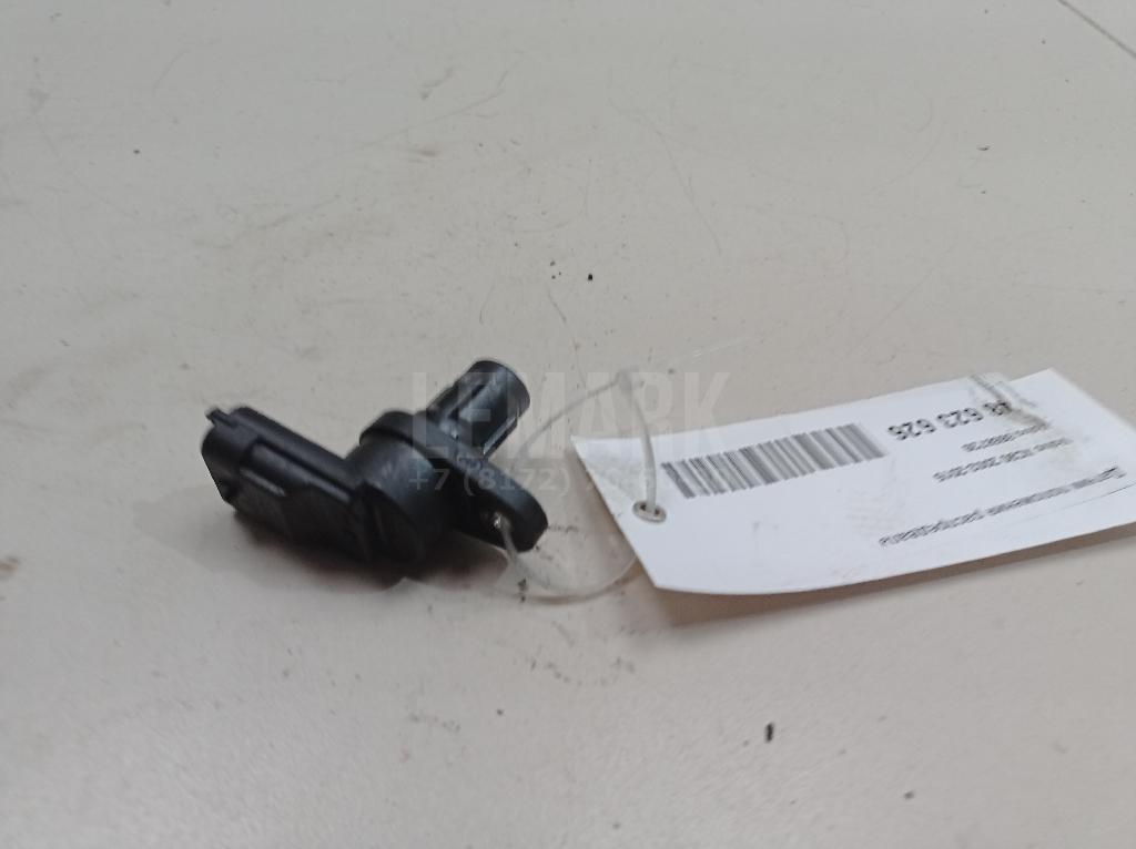 Датчик положения распредвала 8658726 Volvo