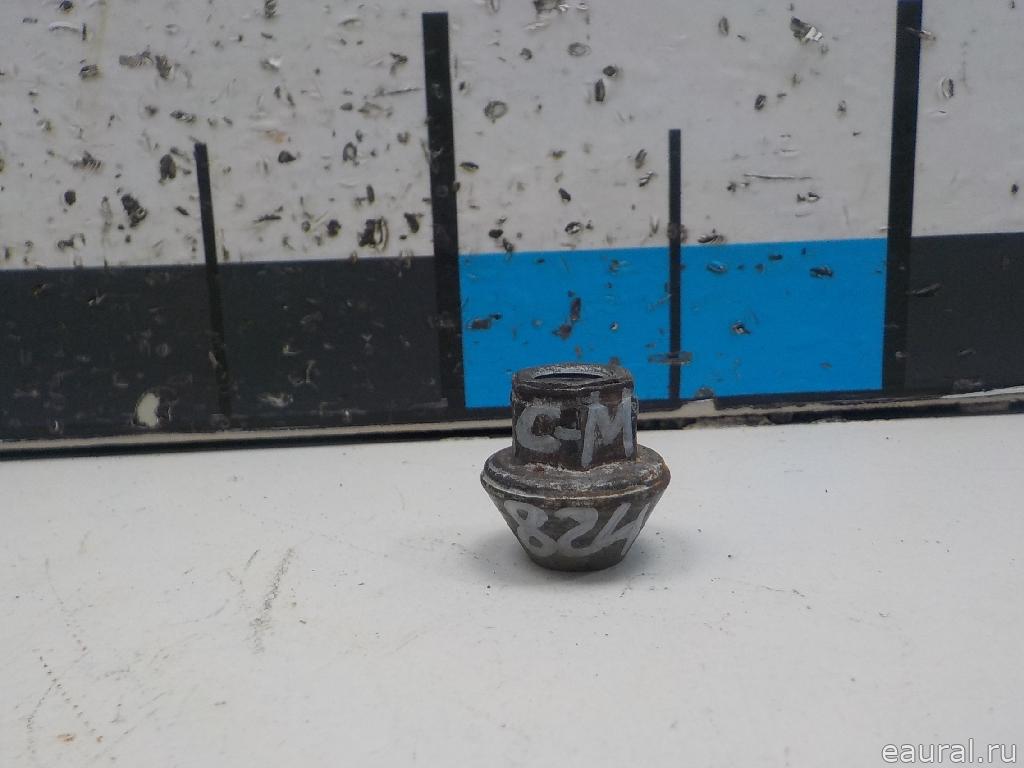 Гайка колеса