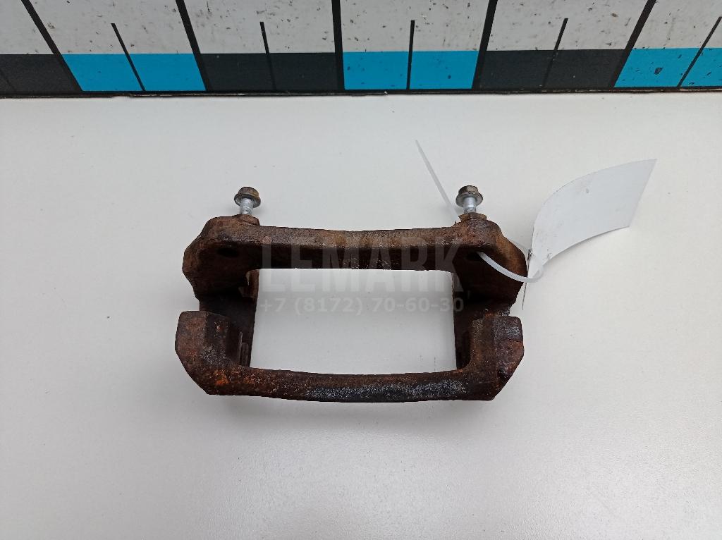 Скоба суппорта переднего правого 1883039 Ford