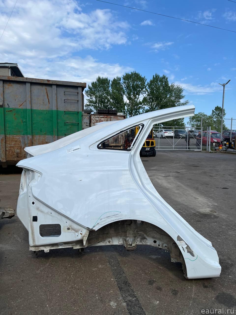 Крыло заднее правое