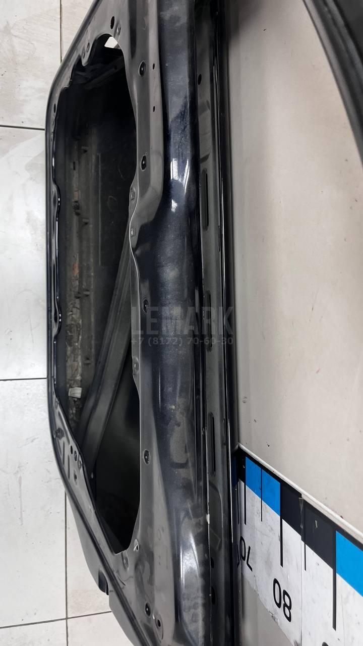 Дверь передняя правая 5N0831056B VAG