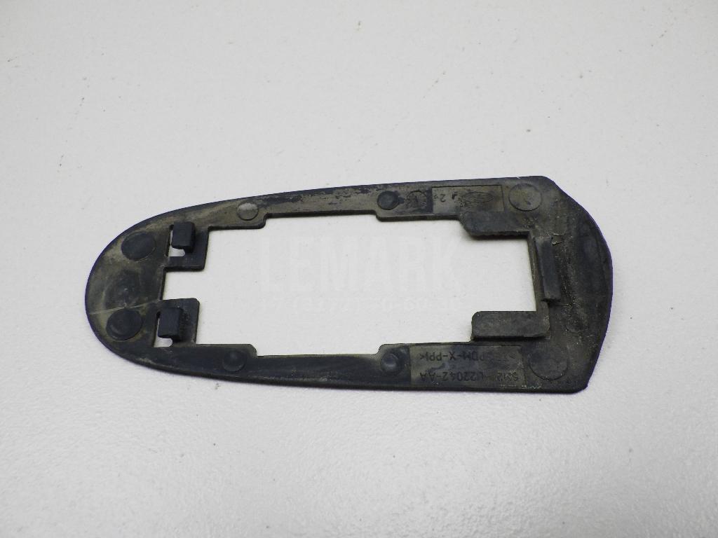 Прокладка ручки двери 1382020 Ford