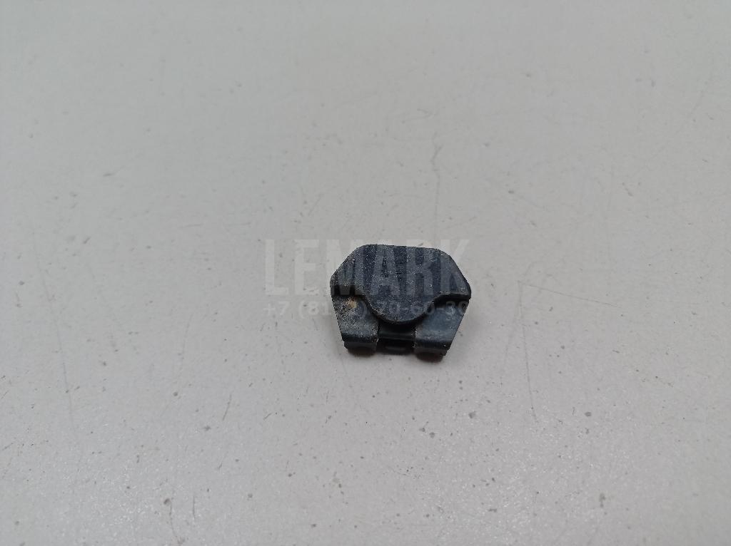 Крепеж (клоп) 0155305233 Nissan