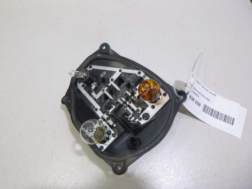 Плата заднего фонаря левого 5E5945257A VAG