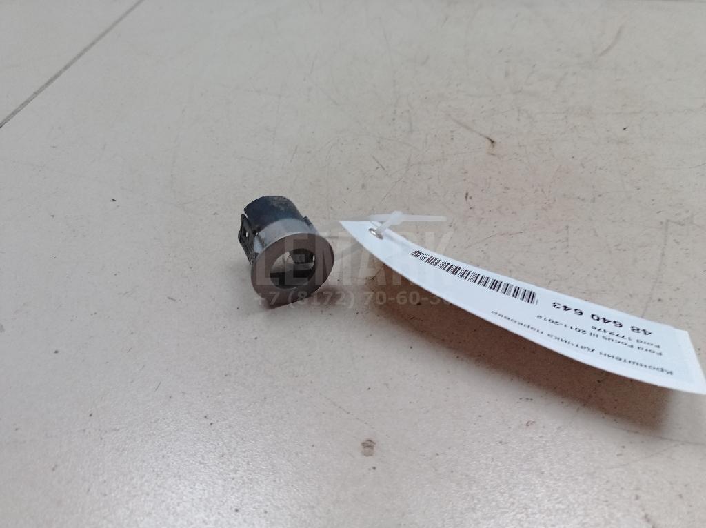 Кронштейн датчика парковки 1772476 Ford