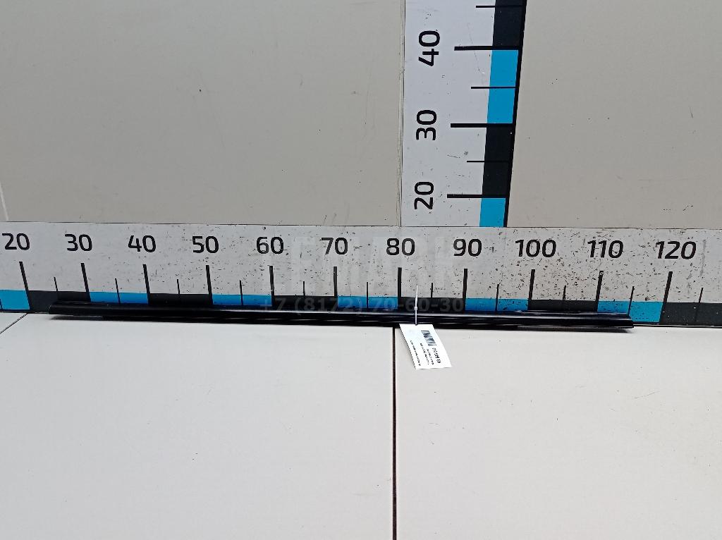 Накладка стекла заднего левого 82821JG000 Nissan