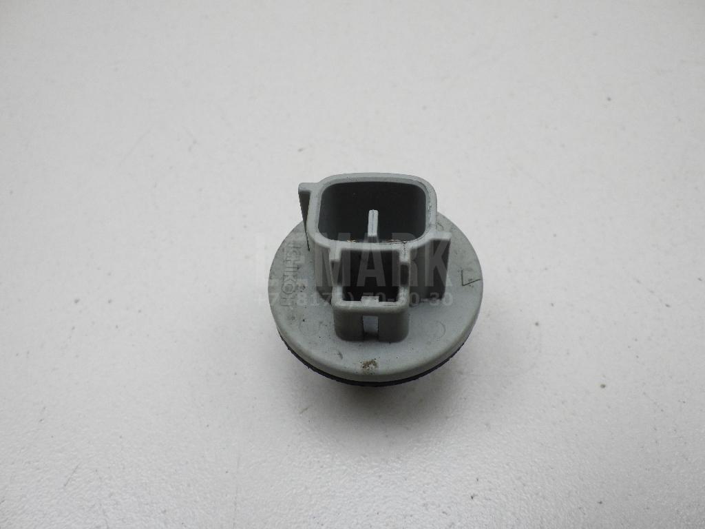 Патрон лампы 8151542050 Toyota