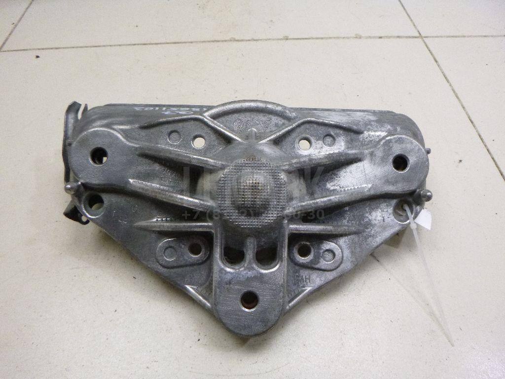 Кронштейн амортизатора 7L0412391E VAG