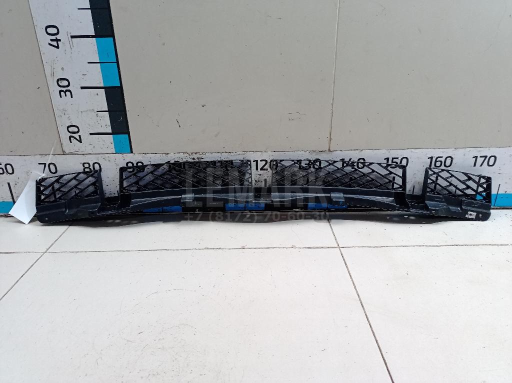 Направляющая заднего бампера 7P6807863A VAG