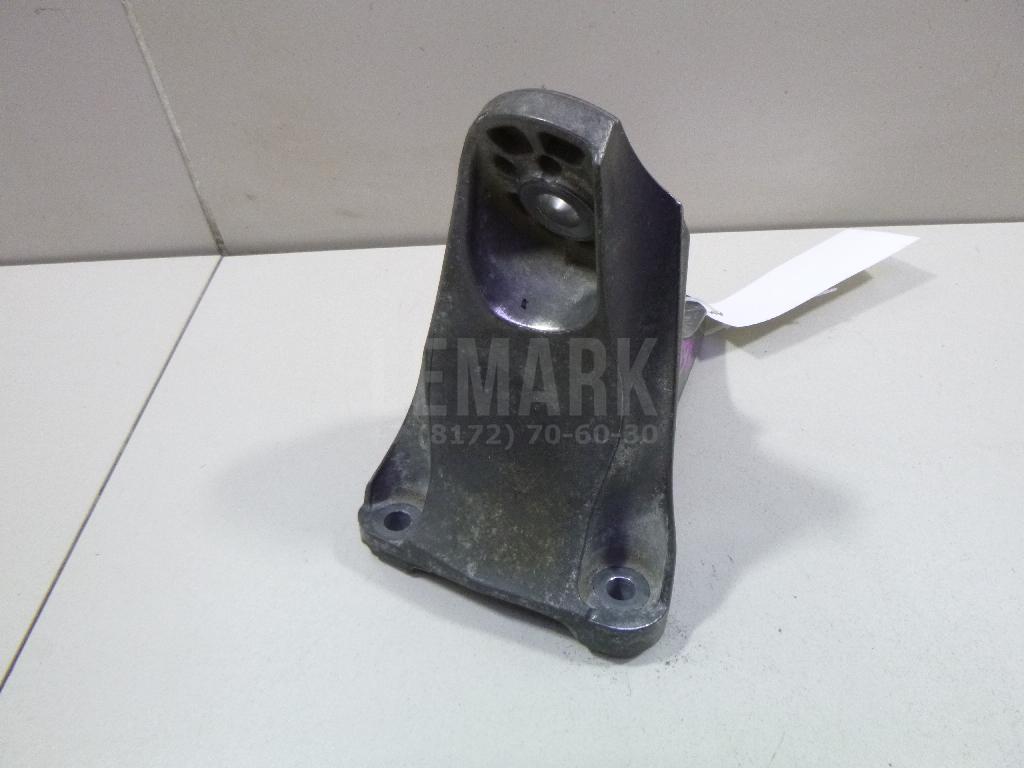 Кронштейн двигателя правый для  BPW R 1982