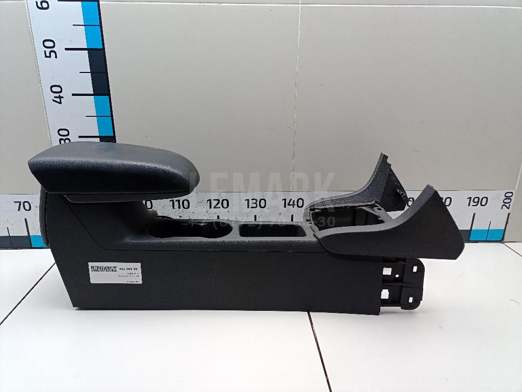 Подлокотник 1375750 Ford