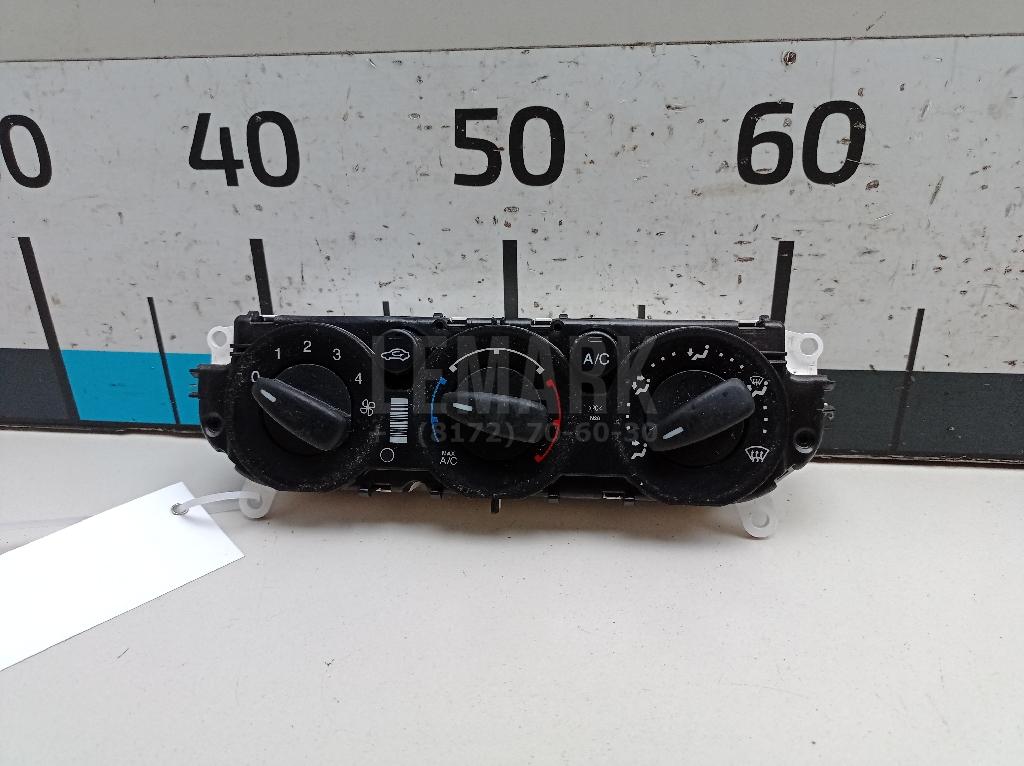 Блок управления отопителем 1896669 Ford