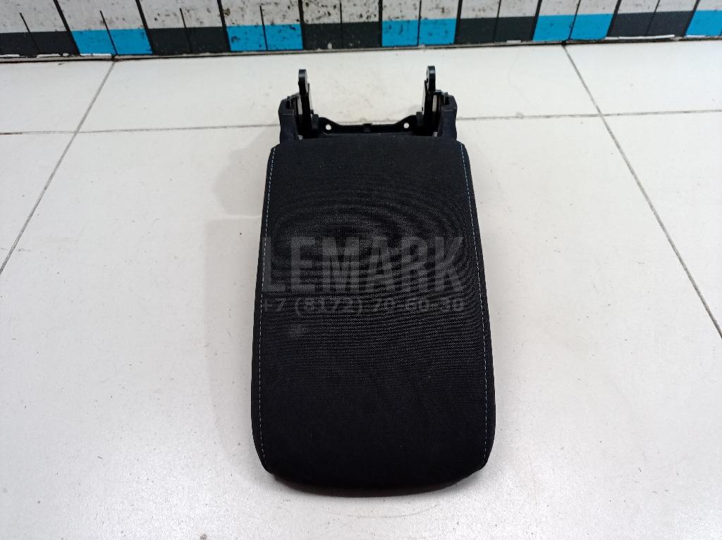 Подлокотник 5TA864207BURV VAG