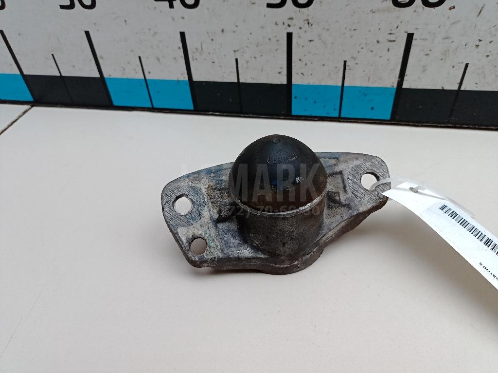 Опора заднего амортизатора 1K0513353R VAG