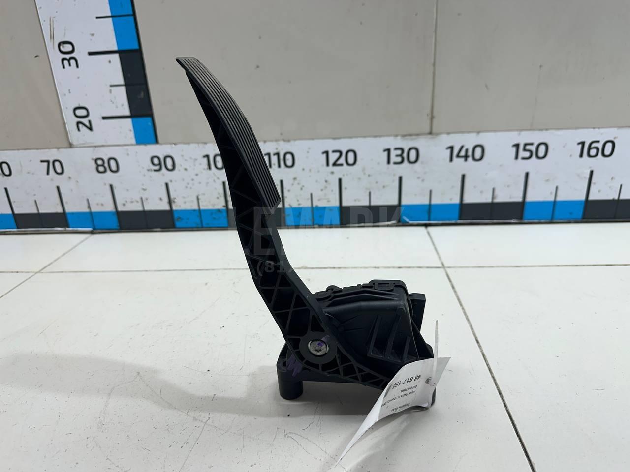 Педаль газа 9157998 GM
