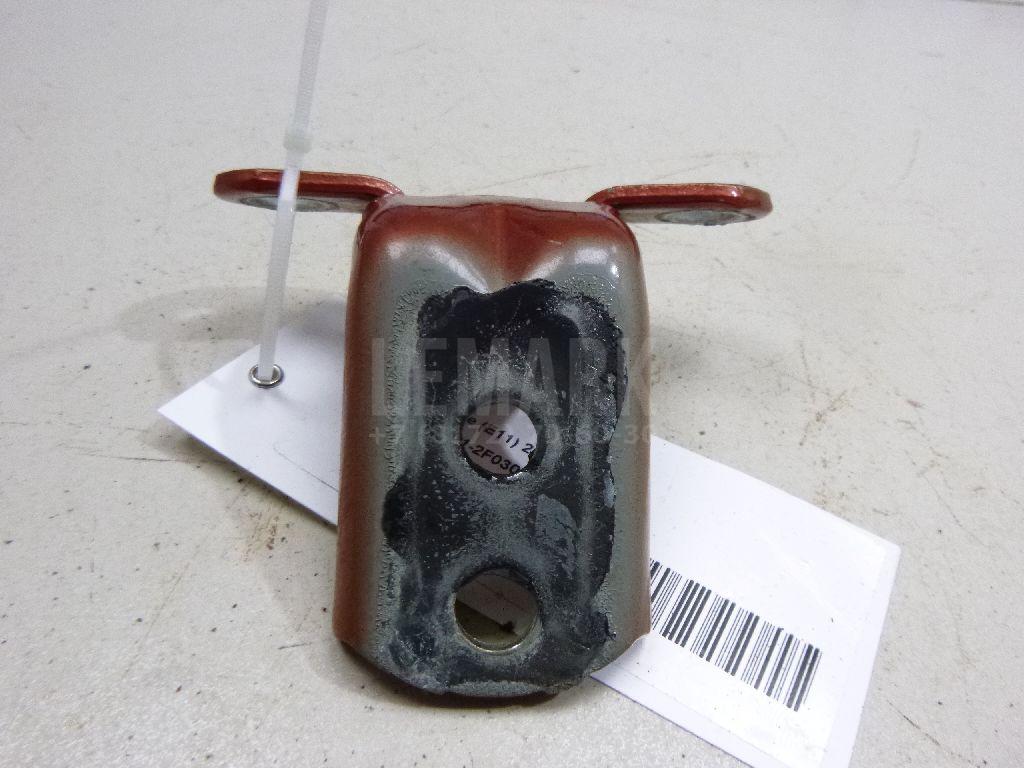 Петля двери 824212F030 Nissan