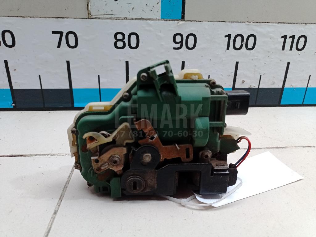Замок двери задней левой 3B4839015AM VAG