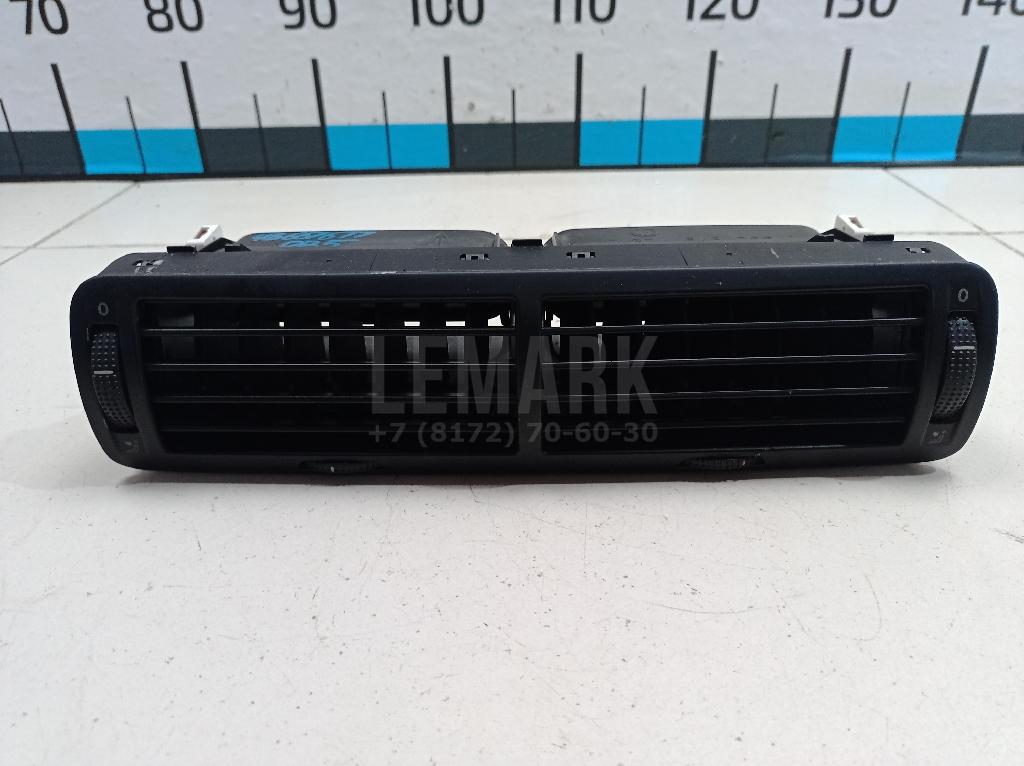 Дефлектор воздушный 3B0819728D2AQ VAG