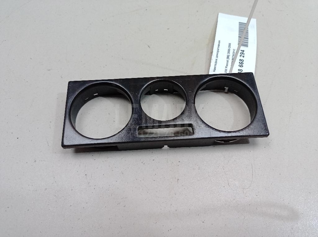 Накладка декоративная 3B0819075C01C VAG